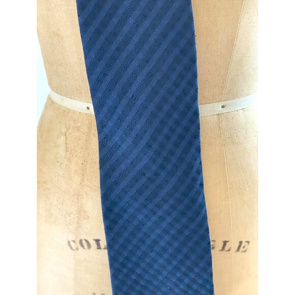 VTG Giorgio Armani Cravatte Royal Navy Blu Black Woven Striped Silk Acetate Tie - Picture 3 of 6